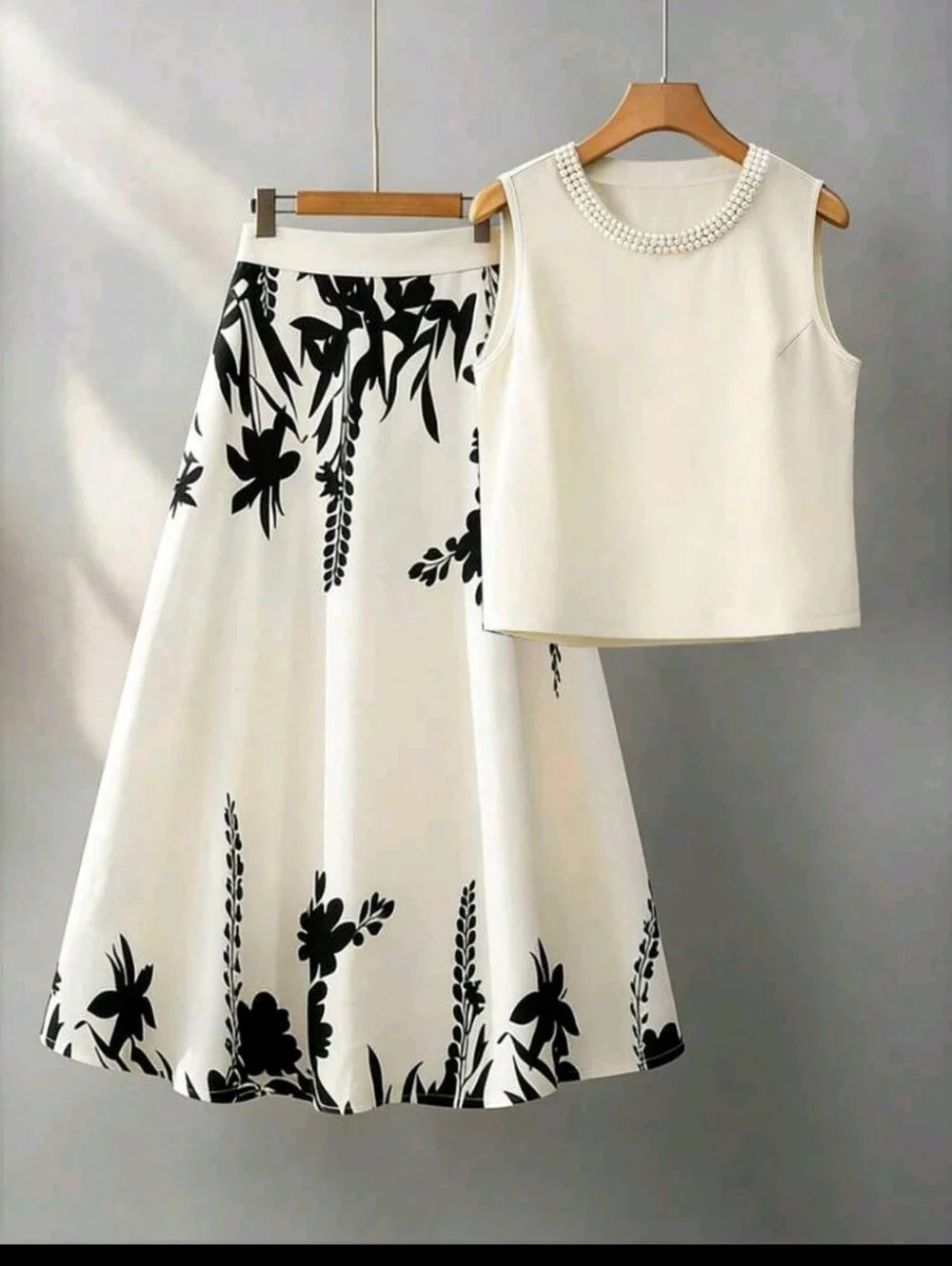 SALE ** BRAND NEW ** Elegant Cream and Black Floral A-Line Skirt